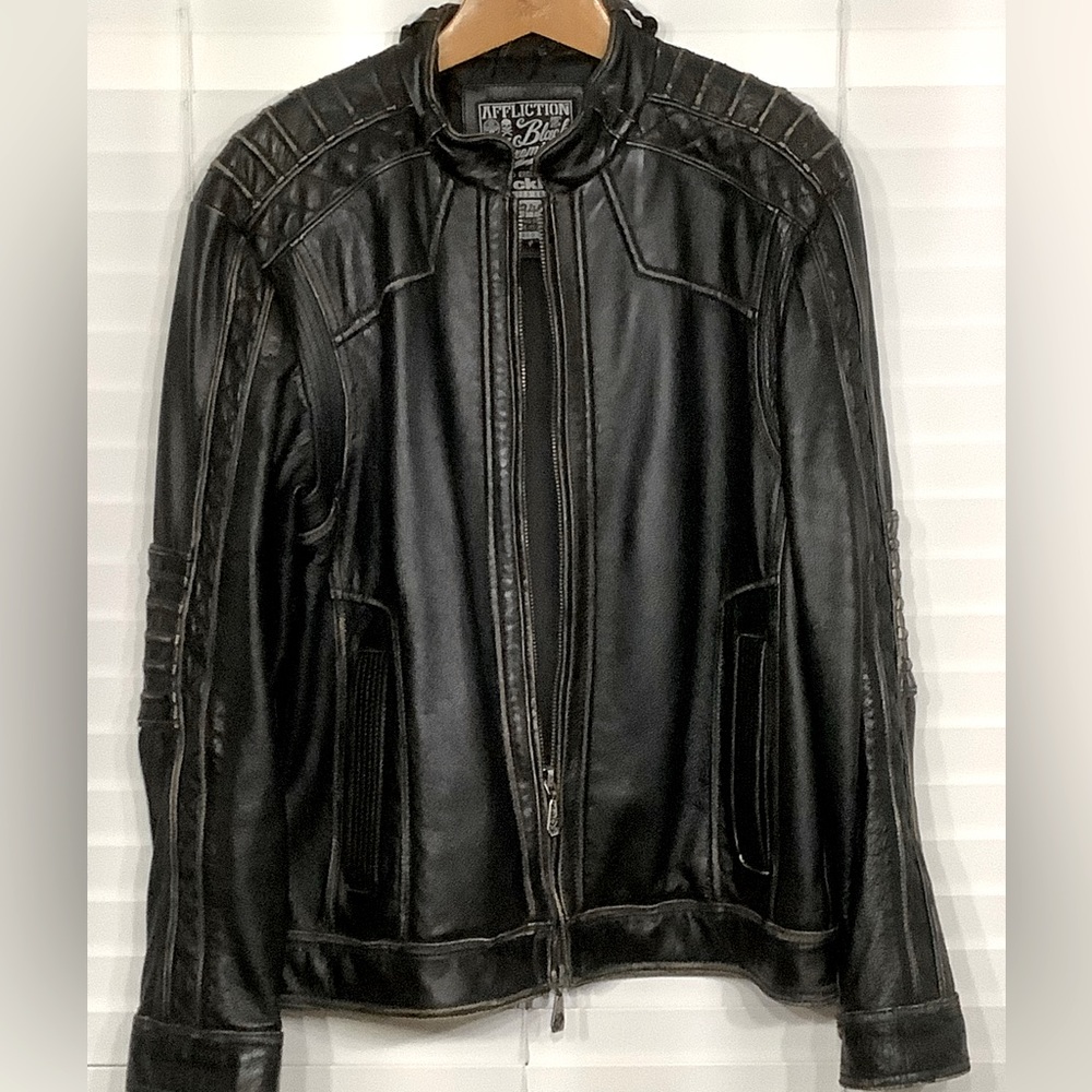 Affliction limited edition men’s distressed leather jacket, sz XL